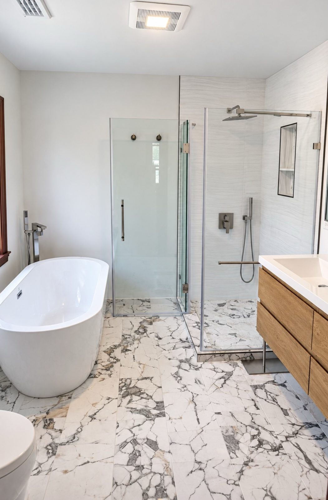Freestanding tub